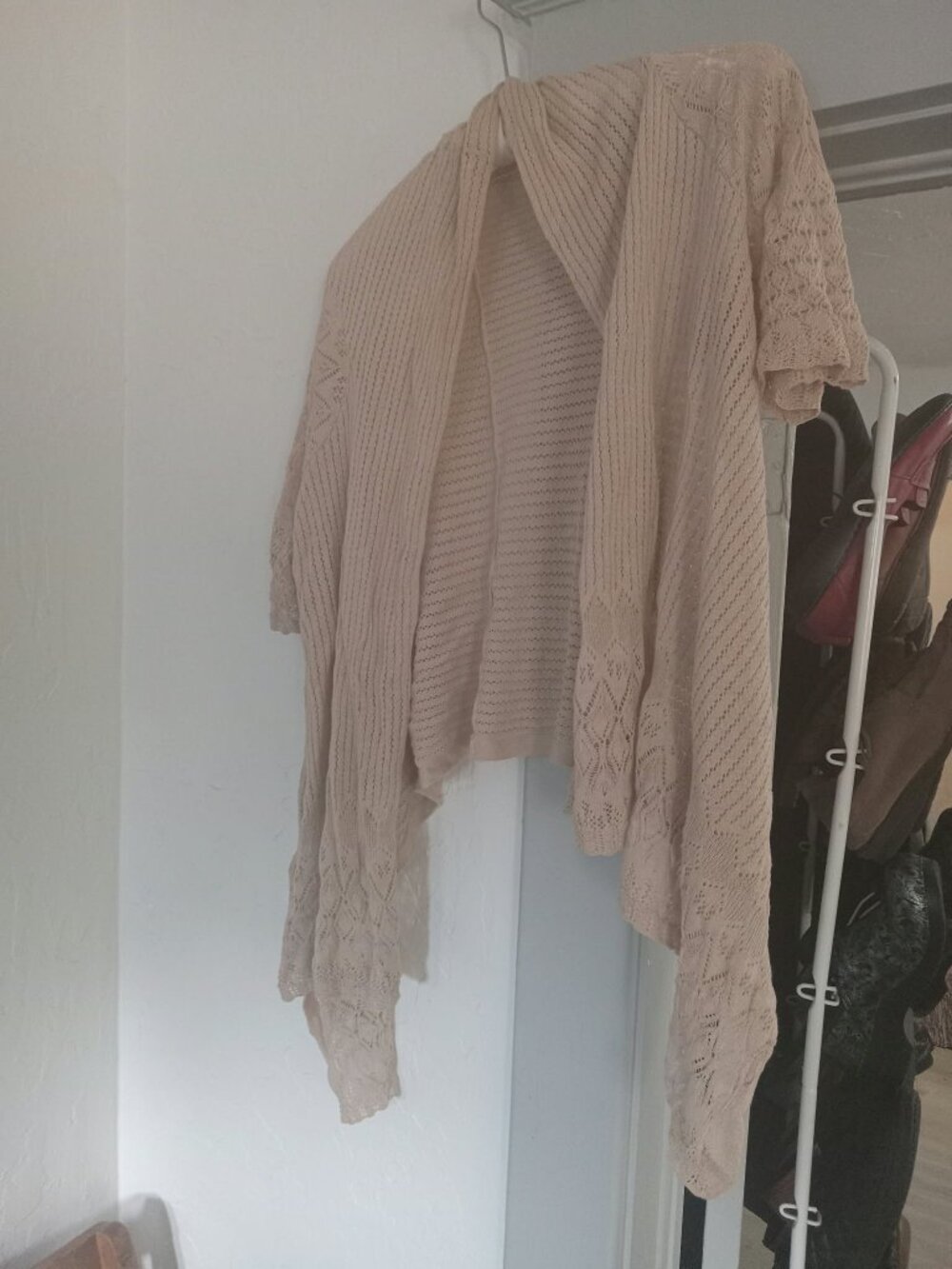 Netral Eddie Bauer shrug